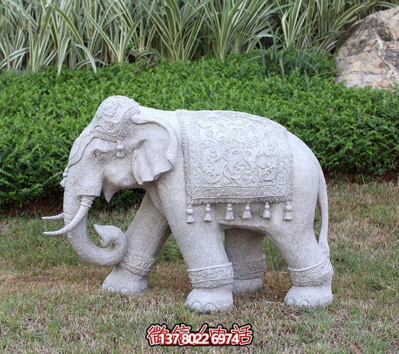 漫步公園,體驗(yàn)石雕大象雕塑之旅 漫步公園,體驗(yàn)石雕大象雕塑之旅