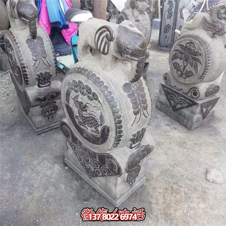 大象抱鼓石青石雕門(mén)墩