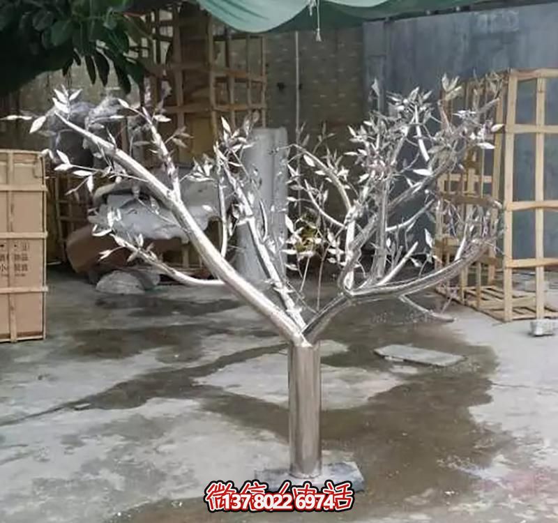 柏不銹鋼樹雕塑,點(diǎn)綴景區(qū)戶外空間 柏不銹鋼樹雕塑,點(diǎn)綴景區(qū)戶外空間