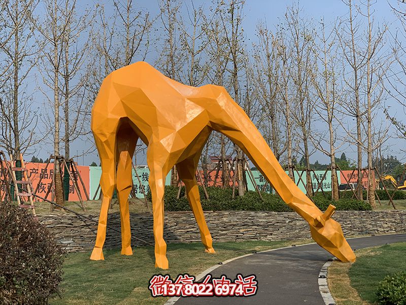 幾何雕塑玻璃鋼草坪長(zhǎng)頸鹿路邊裝飾 幾何雕塑玻璃鋼草坪長(zhǎng)頸鹿路邊裝飾