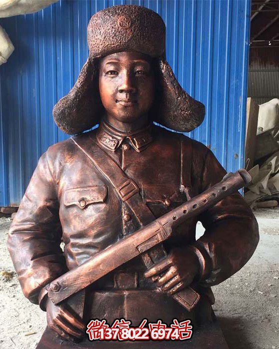 不銹鋼仿銅雷鋒持槍雕塑,現(xiàn)代雷鋒屹立于戶外景區(qū) 不銹鋼仿銅雷鋒持槍雕塑,現(xiàn)代雷鋒屹立于戶外景區(qū)