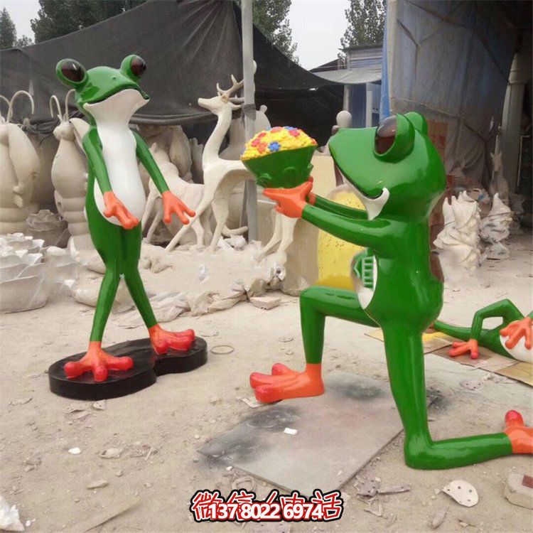 創意玻璃鋼青蛙雕塑，為景區帶來卡通新穎的景觀