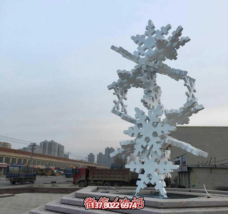 現(xiàn)代不銹鋼雕塑景觀樹(shù)，點(diǎn)亮城市花園