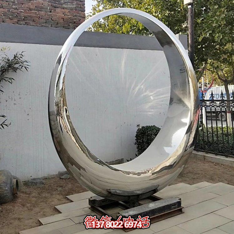 高級不銹鋼圓環雕塑，構筑優雅園林景觀